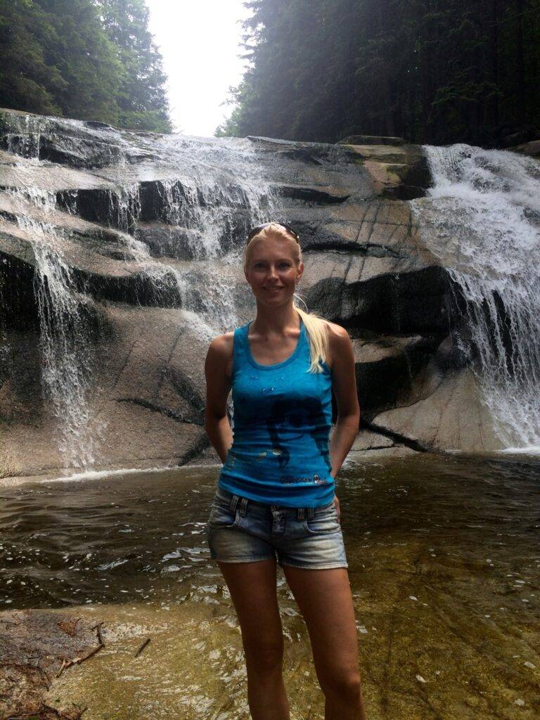 Petra QUICK - Lögnerska, Bedragerska,Tjuvkvinnan,  Manipulatör