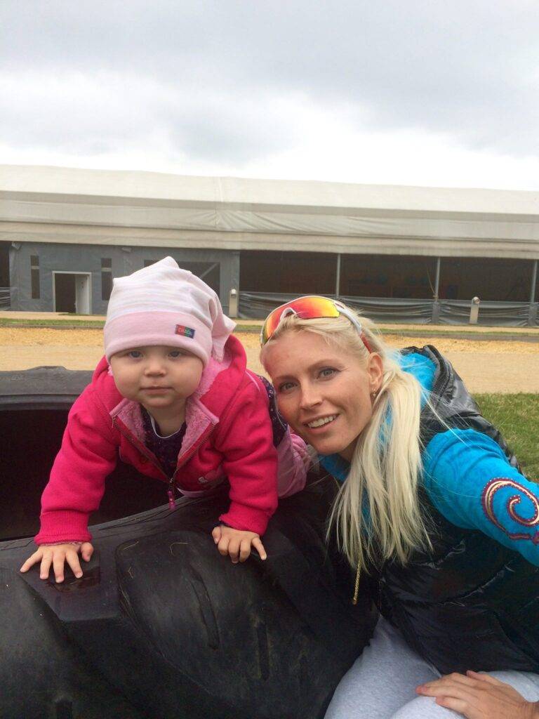 Petra QUICK - Lögnerska, Bedragerska,Tjuvkvinnan,  Manipulatör