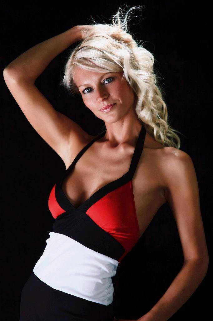 Petra QUICK - Lögnerska, Bedragerska,Tjuvkvinnan,  Manipulatör