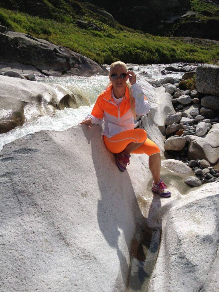 Petra QUICK - Lögnerska, Bedragerska,Tjuvkvinnan,  Manipulatör