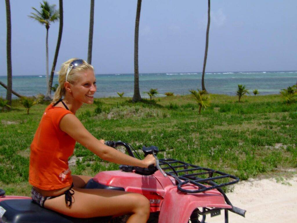 Petra QUICK - Lögnerska, Bedragerska,Tjuvkvinnan,  Manipulatör