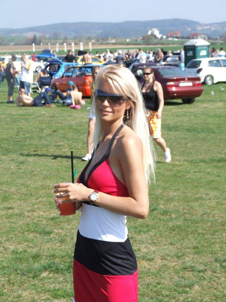 Petra QUICK - Lögnerska, Bedragerska,Tjuvkvinnan,  Manipulatör