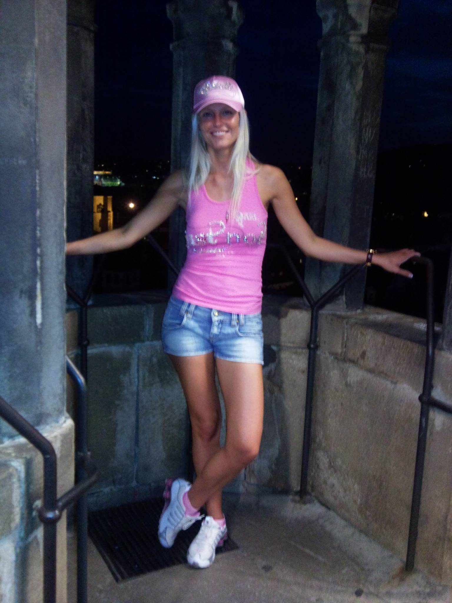 • Petra Quick – lögnerska, bedragerska, tjuvkvinnan, manipulerande kvinna