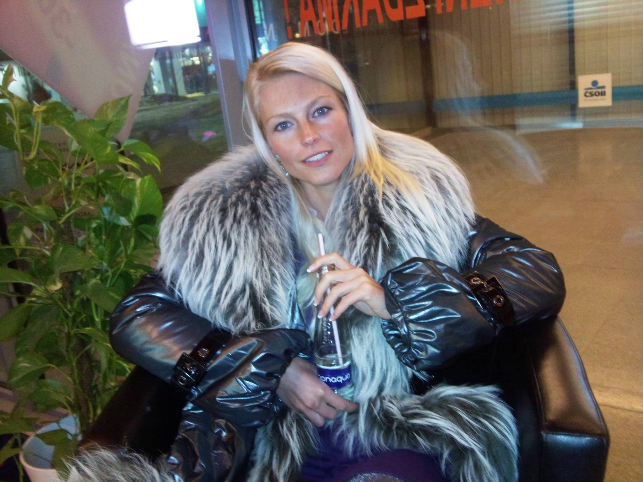 Petra Quick – lögnerska, bedragerska, tjuvkvinnan, manipulerande kvinna