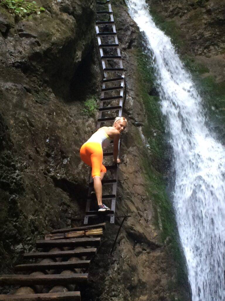 Petra Quick – lögnerska, bedragerska, tjuvkvinnan, manipulerande kvinna